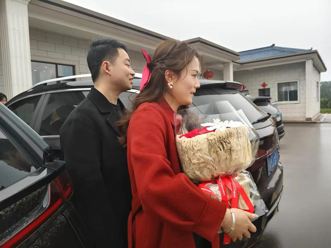 2025澳门特马开奖结果和父母殴打女儿出气与父母殴打女儿出气：用刀刮 吊起来打